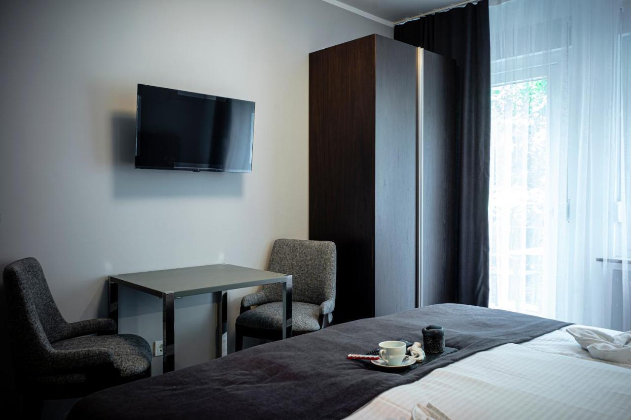Loewen Hotel Radevormwald Esterno foto